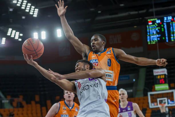 不仅是多年 不仅是多年