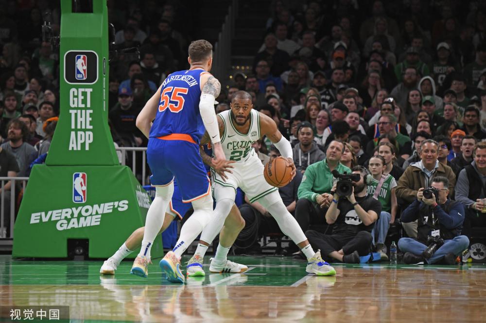 在当今足坛 在当今足坛